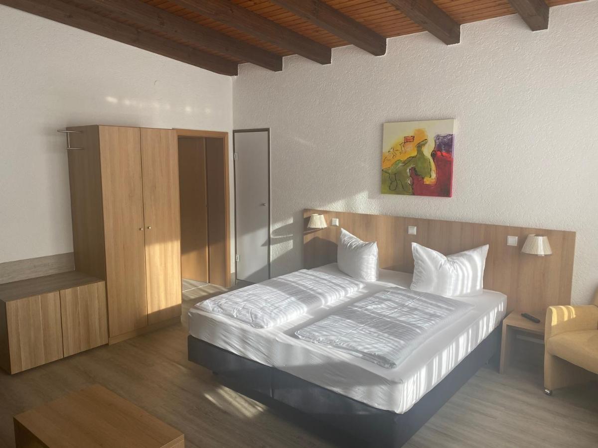 Bodenseehotel Krone & Gaestehaus Бодман-Людвигсхафен Экстерьер фото